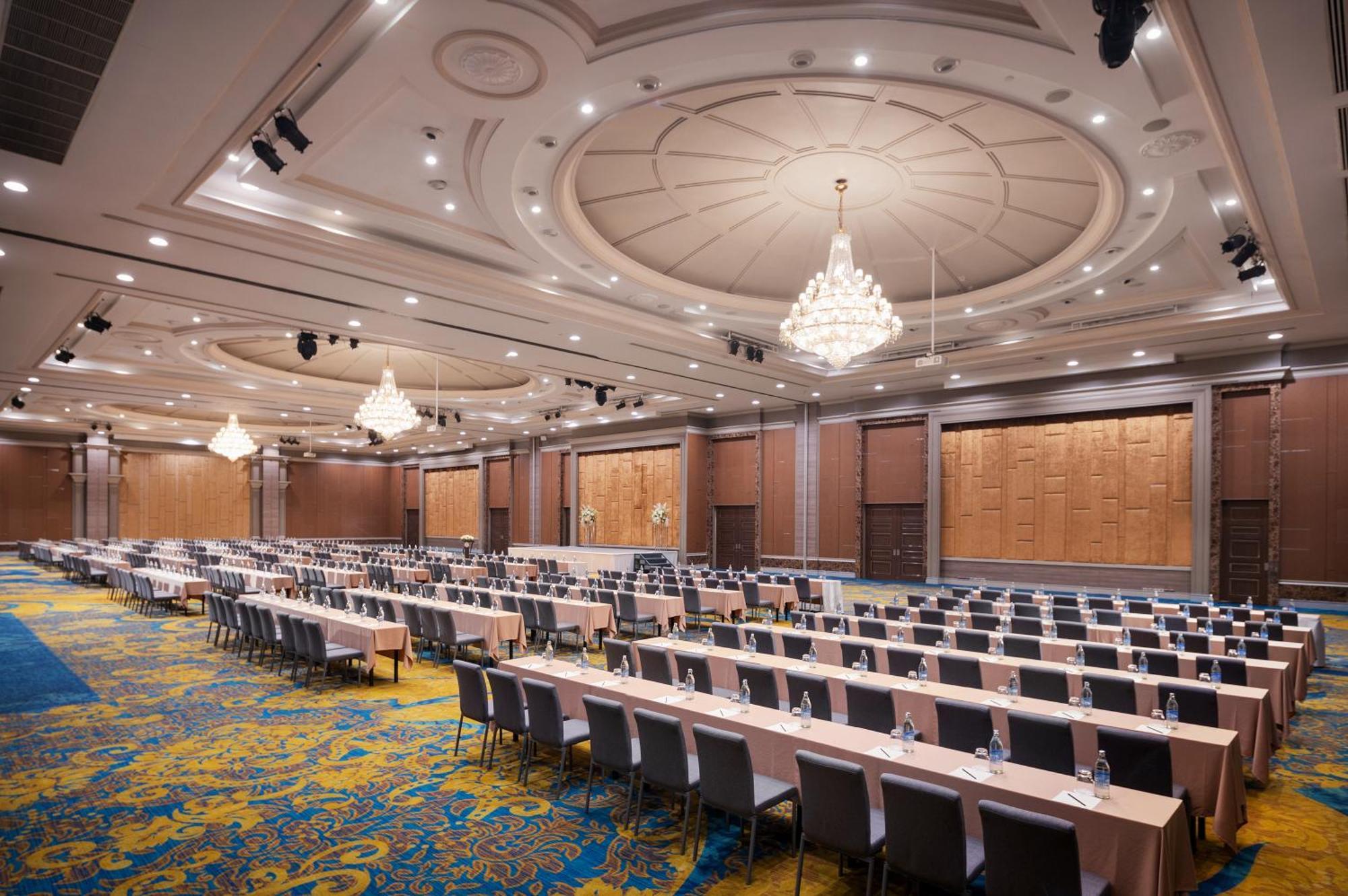 The Berkeley Hotel Pratunam Μπανγκόκ Εξωτερικό φωτογραφία The Grand Ballroom
